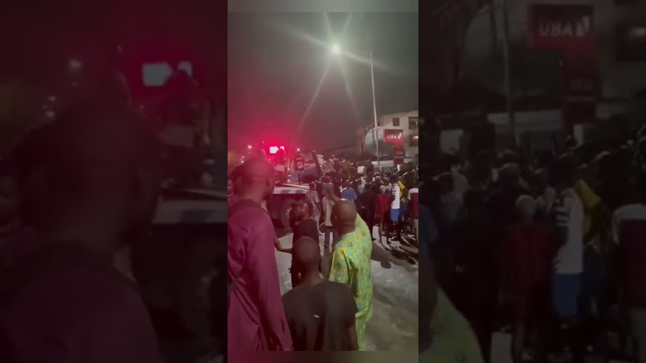 Breaking News: Another trailer fell at Ojuelegba Bridge