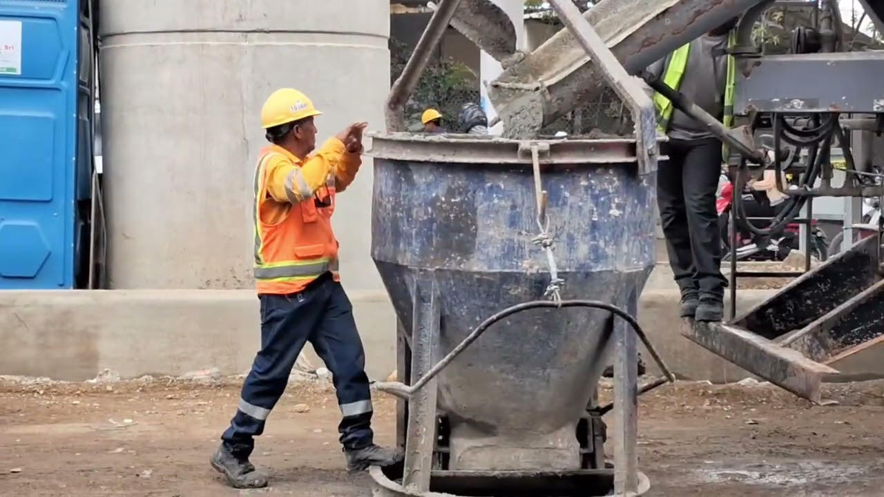 9 de enero de 2026 Construcción del monorriel de Santiago, RD , frente a Utesa.