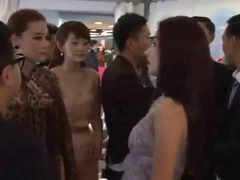 【独家】上海国际电影节闭幕式后台实拍：张柏芝小沈阳亲密无间.mp4