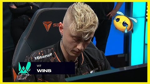 Rekkles looks sad after throwing vs Vitality Bo