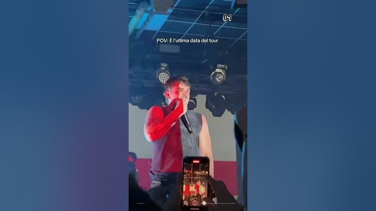 OLLY PIANGE durante la SUA ULTIMA DATA DEL TOUR