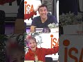 Alex Goude, fou rire : "Les caresses pour un chat, c'est au poil"