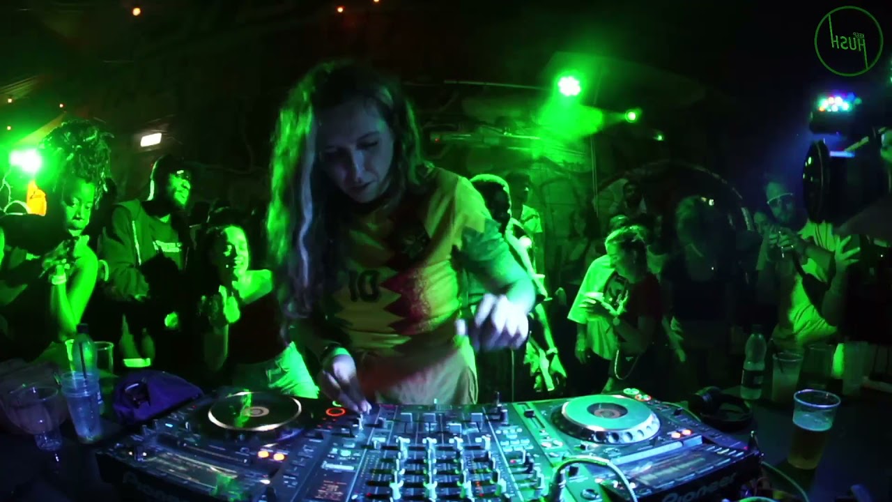 Mina & Bryte at Keep Hush  Live London: Mina Presents