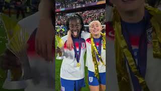  we Are The Chdanions 