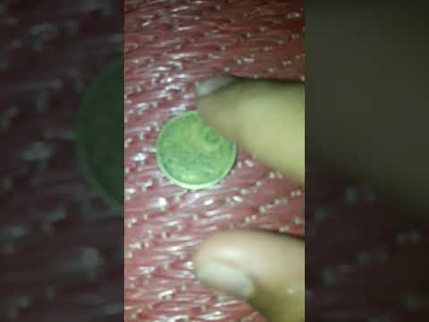 مين إل معاه ٥ قروش ومرسوم عليها أهرامات أنا معايا