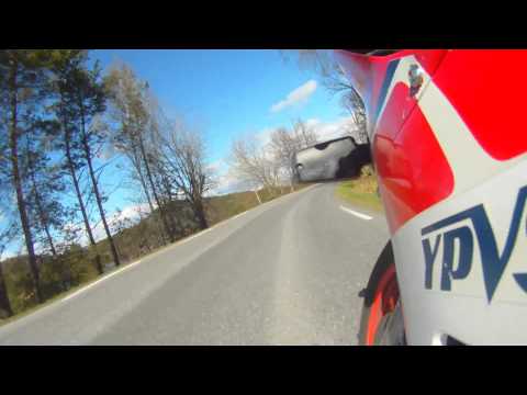 Yamaha RD350 with UNI filters and Boyesen reeds. Recorded with Drift HD170Stealth.