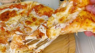 طريقة عجينة البيتزا الناجحة من اول مرة ،مع طريقة صوص البيتزا وحشوة جديدة ونكهة جديدة