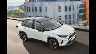 Дилеры «Тойоты» в России принимают заказы на двухцветную Toyota RAV4