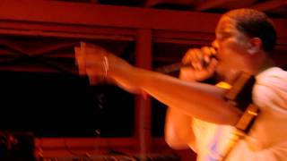 Video thumbnail of "Asheru "Boondocks theme" live at Mustock 2009"