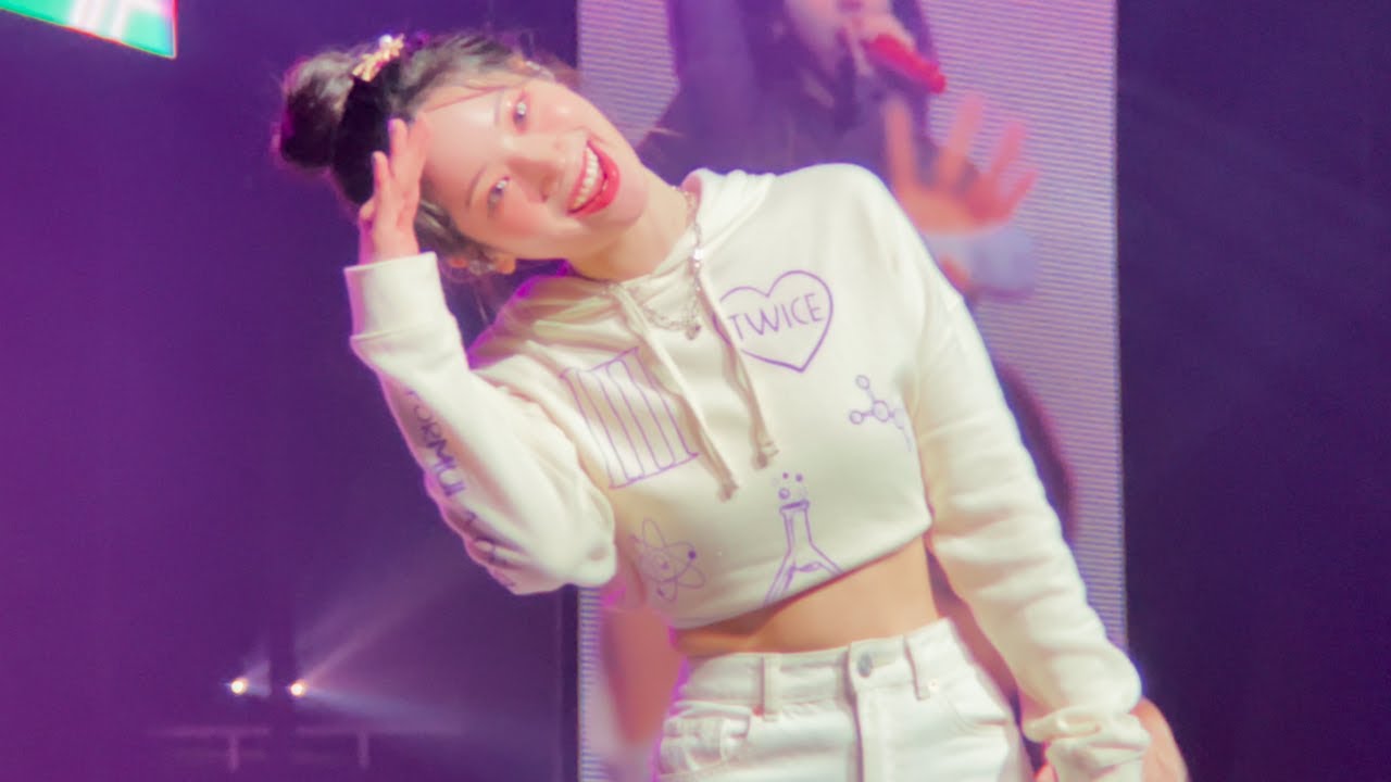 220222 ’SOS (Encore)’ Twice - Twice 4th World Tour ‘III’ - State Farm Arena - 4K60P HDR