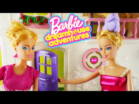 Barbie Family Buying a Dreamhouse - Inside Barbie Dreamhouse