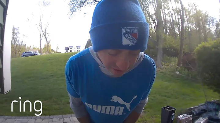 Good Samaritan Finds and Returns Thousands of Dollars! | RingTV