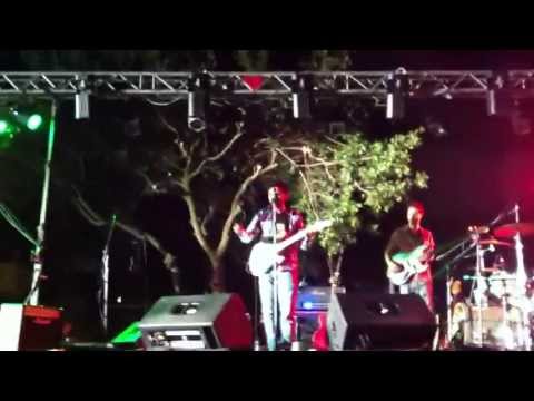 اخرتو لحن حزين عالطبيعه معليا