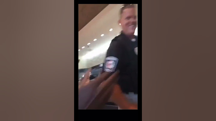 Man pranks an officer by yelling “he’s got a gun” #funny #memes