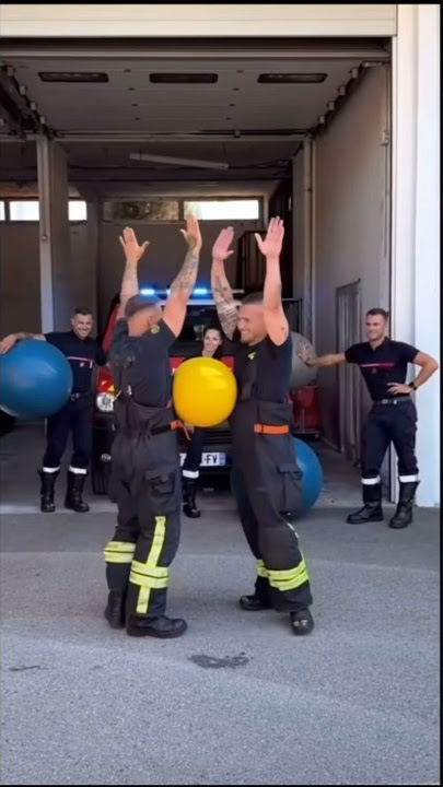 Hold on please #ytshort #shortsfeed