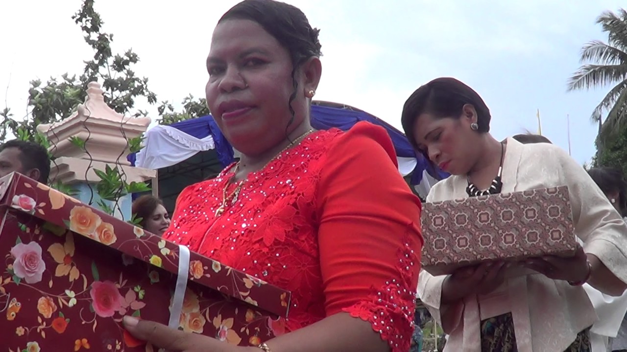 Tarian Persembahan Kei ( Misa Syukuran 25 Thn Imamat P. COSTAN OHOIRA, Pr)