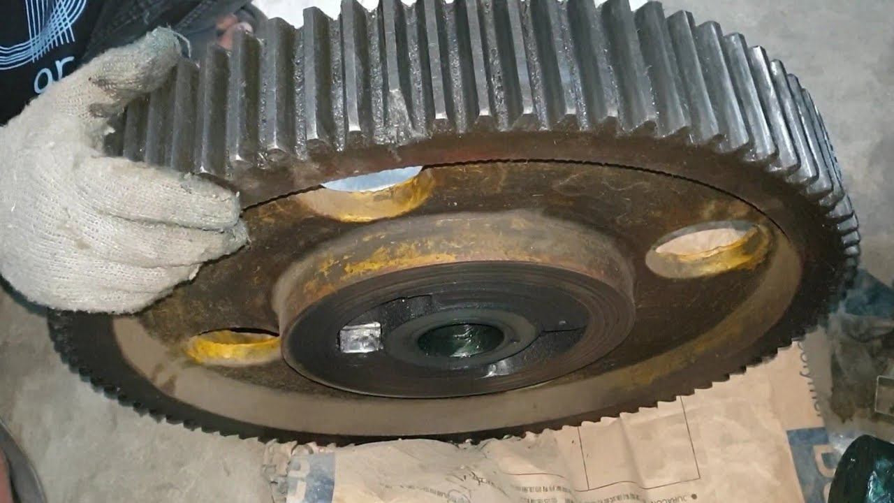 Power press machine maintenance