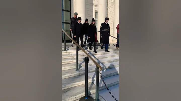 Wreath Laying Ceremony at the Tomb of the Unknown ...