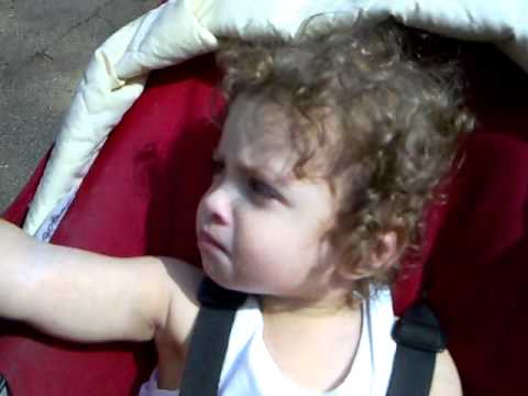 Idan eating Cotton Candy for first time