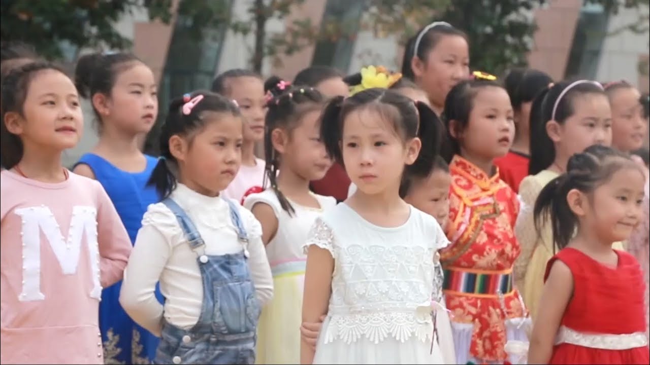 山东潍坊：红歌联唱「快闪」︱Weifang city, Shandong province, China