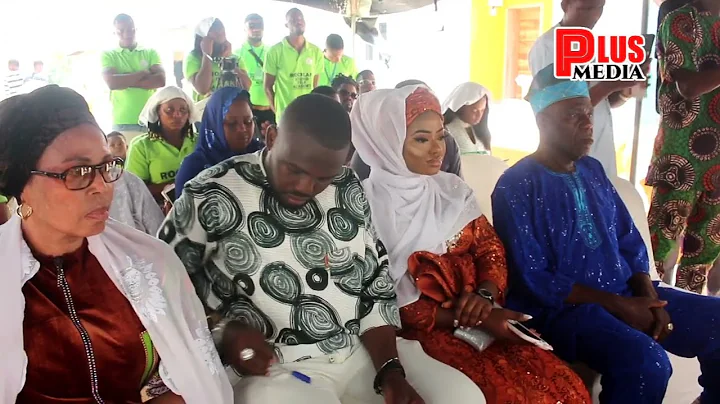 EVERYONE SHØCK WHEN LOLA IDIJE STANDS AS YOMI FABIYI'S MOTHER AT HIS SON'S NAMING CEREMONY