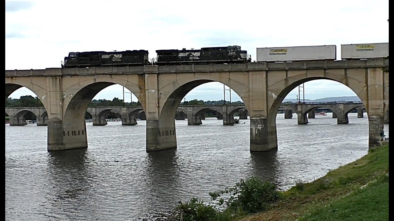 Old Reading Railroad Bridge, Harrisburg, PA. w NS 201 Over Susquehanna