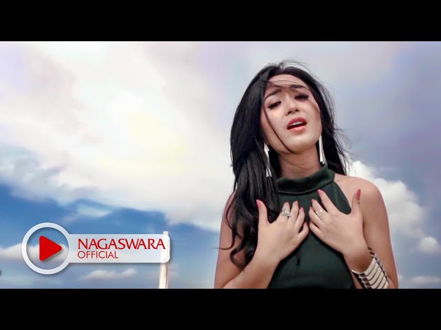 Dinda Permata - Tak Sanggup Lagi (Official Music Video NAGASWARA) #music class=