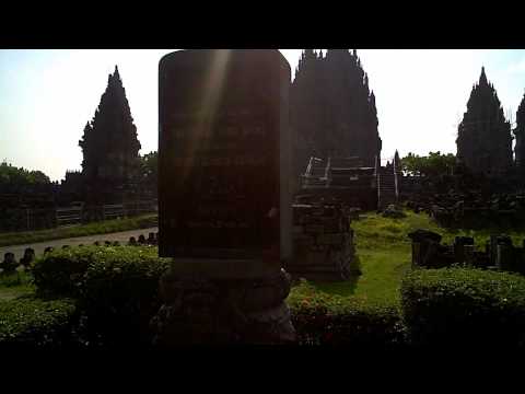 Candi Prambanan Hindoe-Javaanse tempelcomplex (Yog...