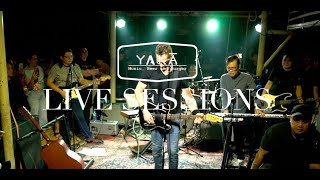 SOMEWHERE IN THE MIDDLE - JR RICHARDS OF DISHWALLA | YAKA LIVE SESSIONS