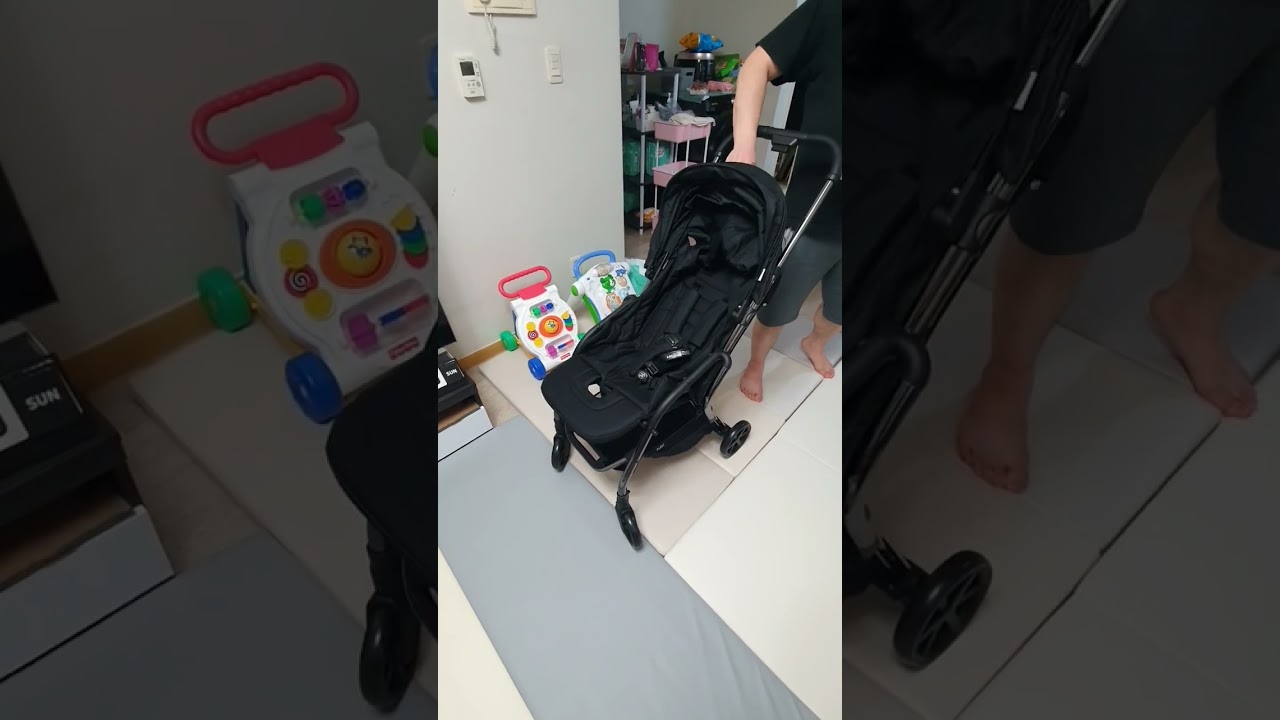 아기안고 한손으로 타보플렉스탭2 유모차 폴딩