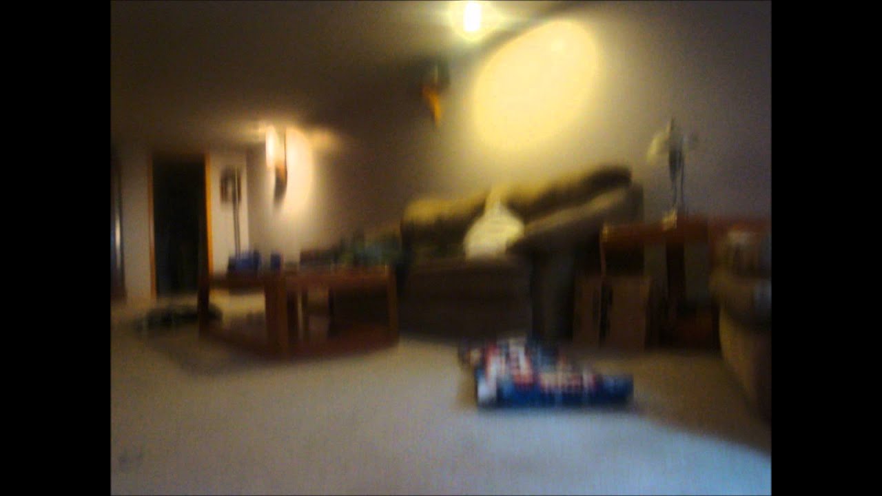 BLANKET FOLDS ITSELF!!! YouTube