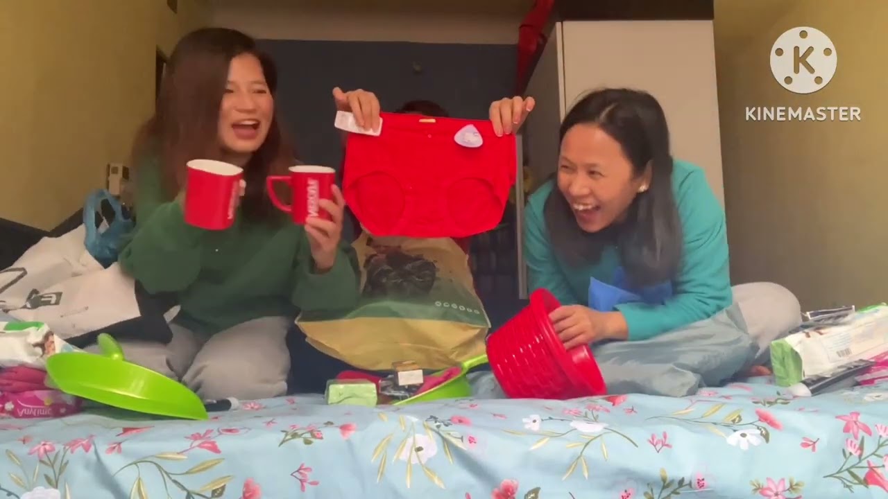 Colour gift exchange with my friends😄🌸🩷💚🖤❤️💛💙🤍@shyangbhodevivlog6759 