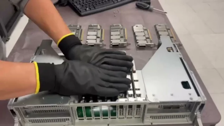 How to Install NVIDIA ConnectX 7 400G PCIe NICs on Supermicro H200 GPU Server