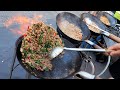 웍 4개도 모잘라! 길거리 시선을 압도하는 웍 달인 / Amazing Wok Skill in Night Market | Thailand Street Food