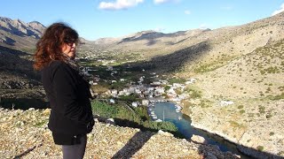 ΣΤΟΝ ΒΑΘΥΤΕΡΟ ΚΟΛΠΟ ΤΗΣ ΚΑΛΥΜΝΟΥ ΠΟΥ ΤΡΟΦΟΔΟΤΕΙ ΤΟ ΝΗΣΙ ΜΕ ΕΣΠΕΡΙΔΟΕΙΔΗ ΚΑΙ ΟΠΩΡΟΚΗΠΕΥΤΙΚΑ!