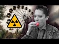 Mujer desafía Chernobyl y COME MANZANAS RADIACTIVAS | Bionerd23