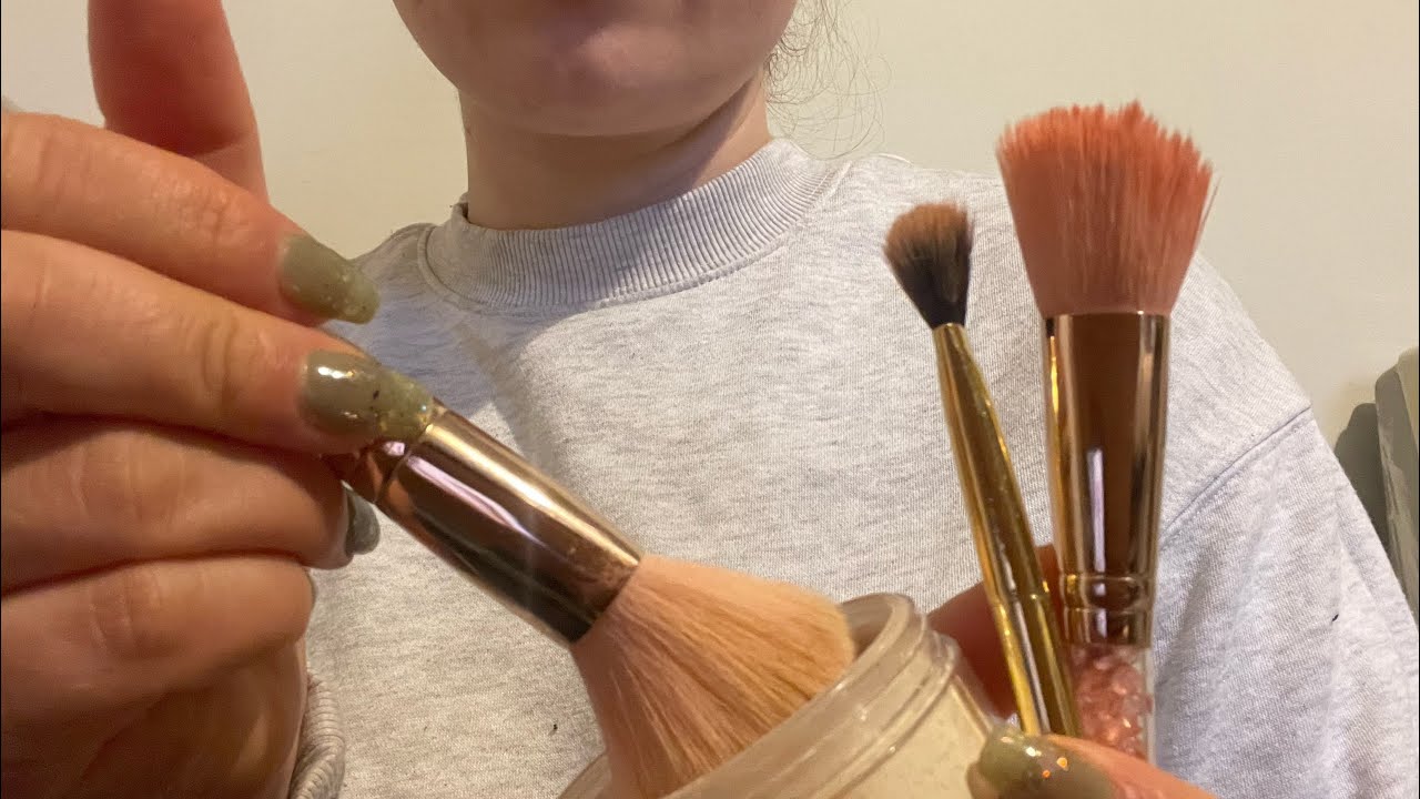 ASMR doing your makeup🧝🏼‍♀️🎀 no talking & no tapping 💆‍♀️