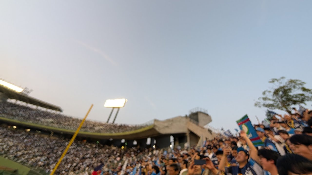 埼玉西武ライオンズ今年最後の神戸の試合で決勝点を取る攻撃 ビジター応援席より 神戸の空に輝くスタジアム オリックス-西武 ほっともっとフィールド神戸 2025/6.1