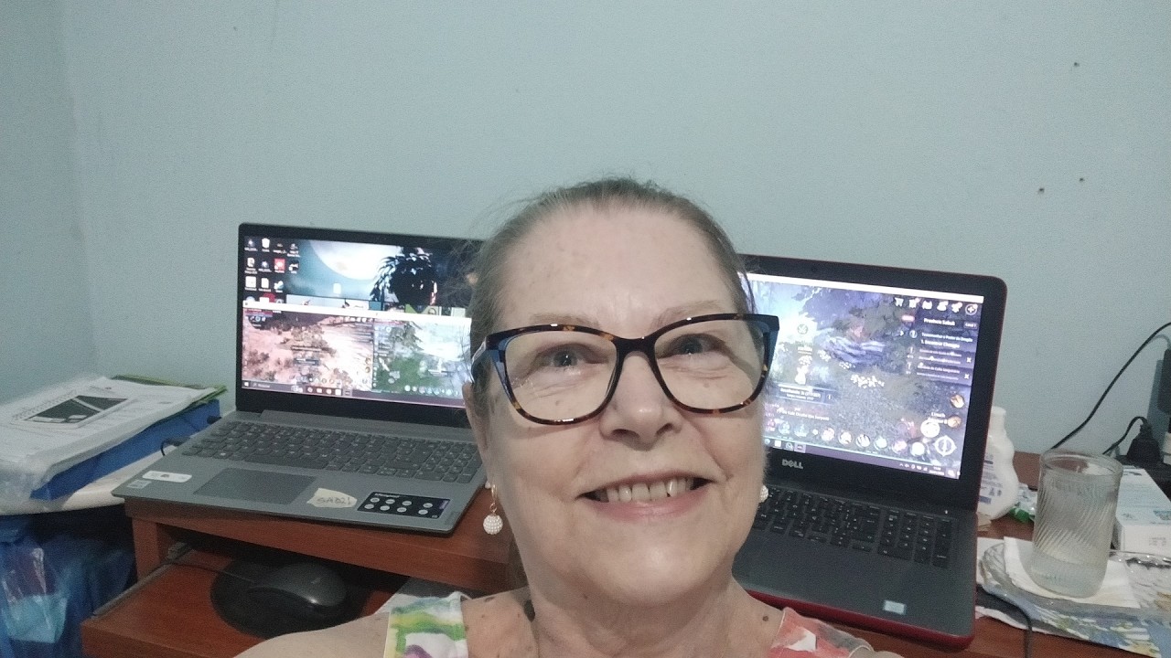 A vó gamer em live de quinta essência  - K.O.bita Games ao vivo no Mir4