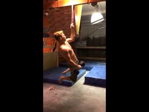 pull up mate One arm, one finger + 10kg