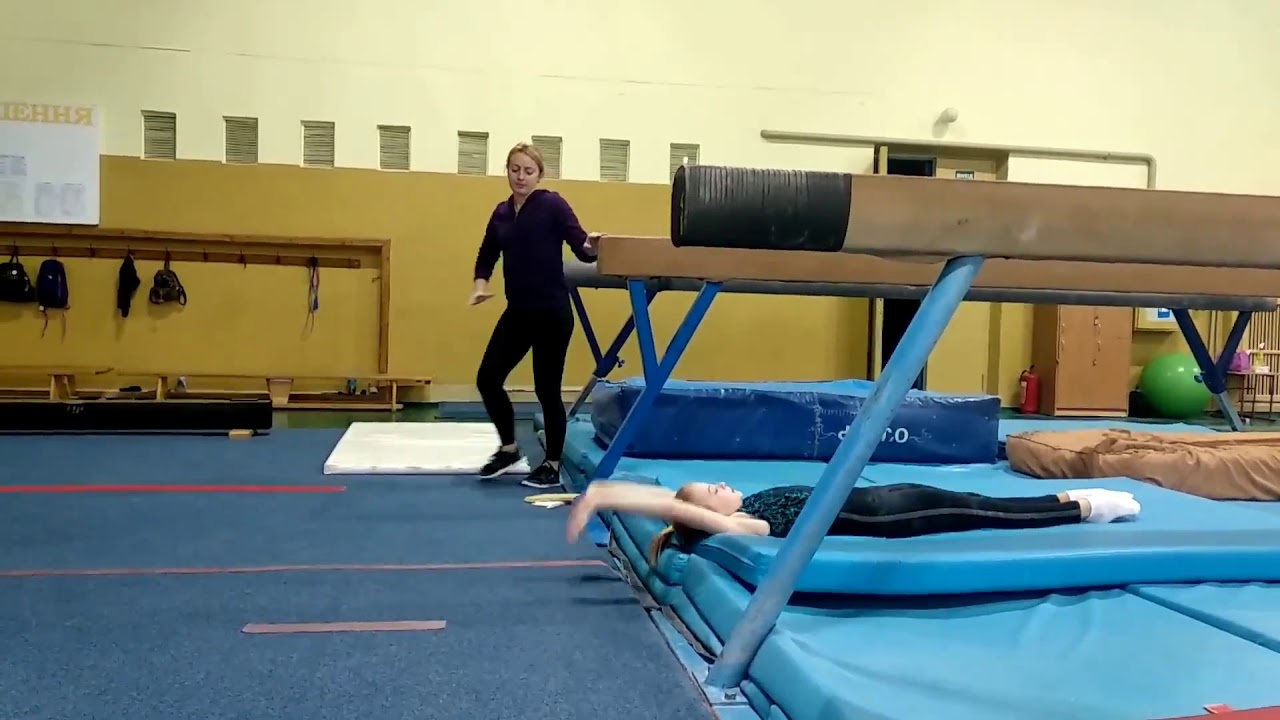 Handstand Rol Roll to handstand.Gyrya - YouTube