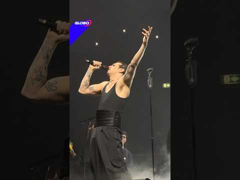 Video Achille Lauro a Roma canta “Perdutamente”