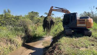 VALETÃO TEM QUE FICAR BEM NA BEIRADA 🛑 escavadeira hidráulica ( parte 1 )
