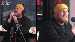 Tom Walker - Leave A Light On (Live on the Chris Evans Breakfast Show with Sky)