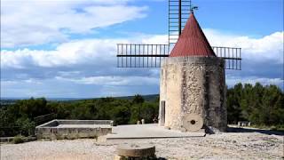 Places to see in ( Arles - France ) Moulin de Daudet