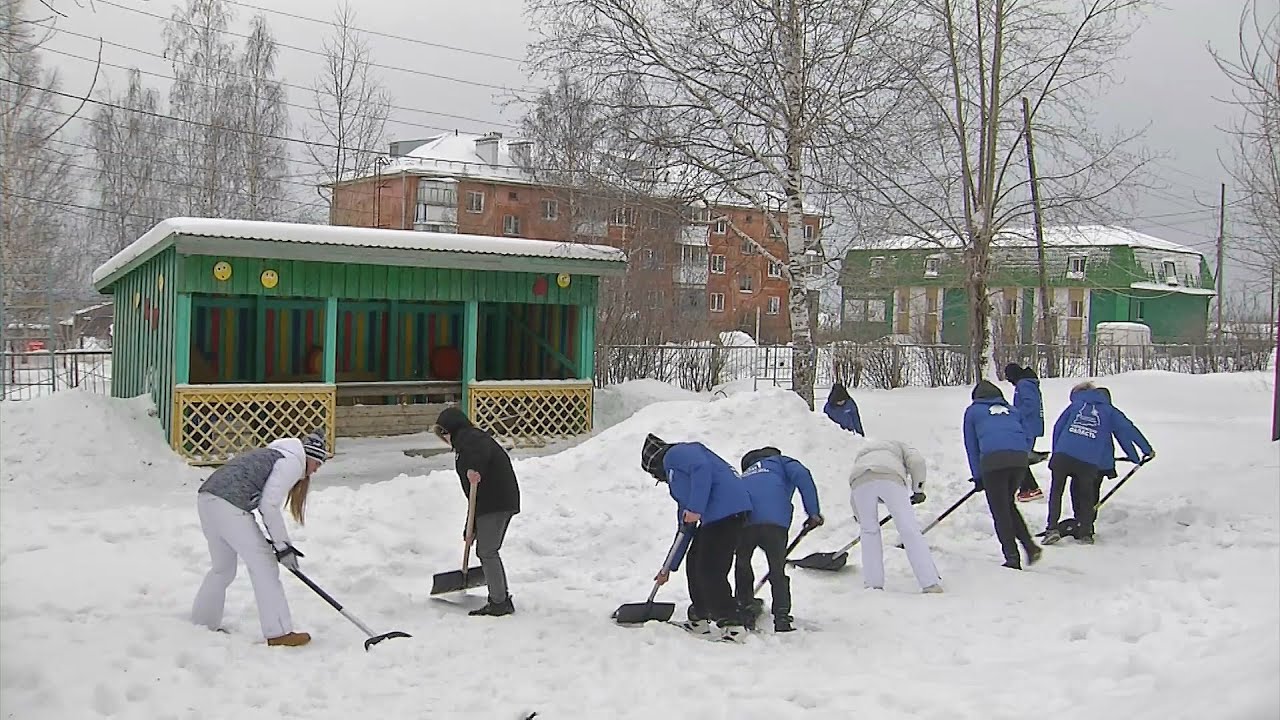 «Снежный десант», вооружившись лопатами, спешит на помощь #серовтв #серов #твсеров