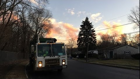 WM Heil Python 102999 Revving and packing trash 2/8/19 part 6