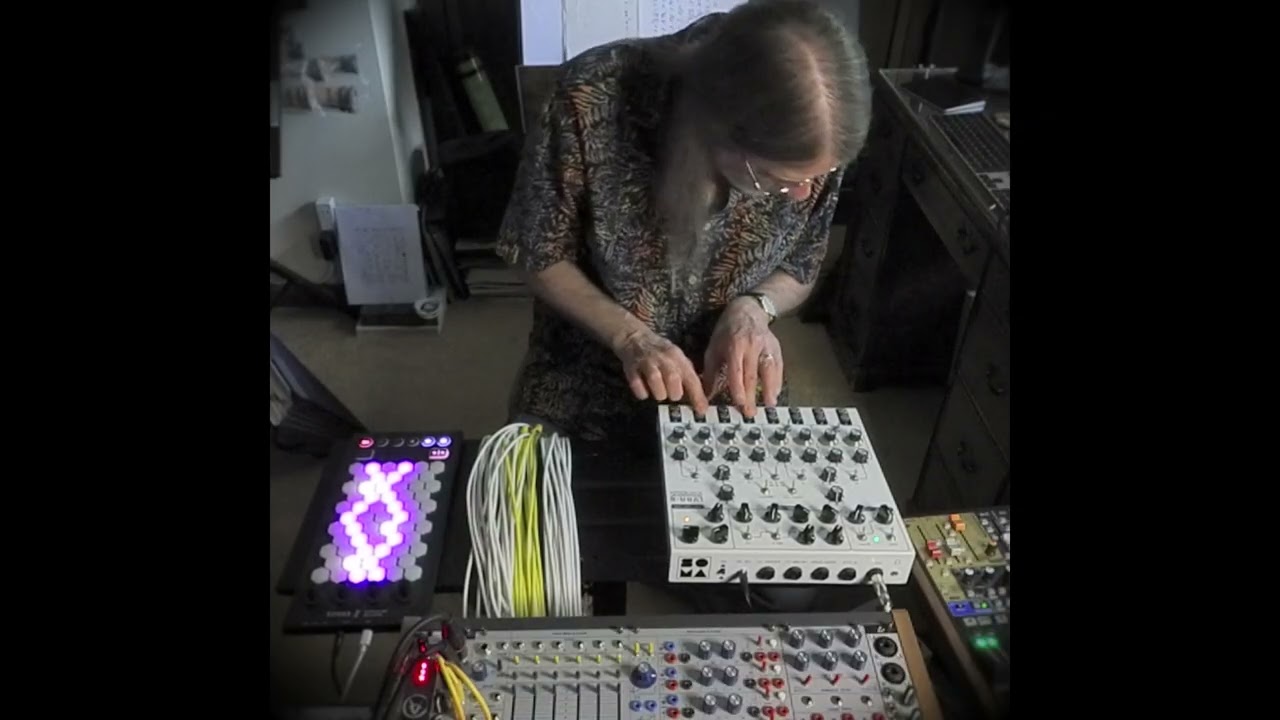 Roland Sound Expansion String Ensamble M-SE1 demo - YouTube