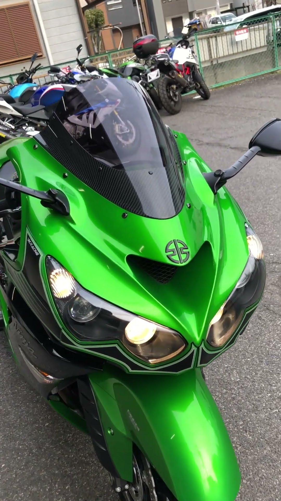 Ninja ZX-14R ABS 2014年モデル 距離：7,929km 社外スクリーン