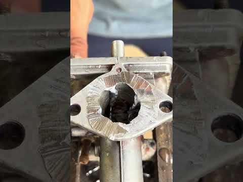 DIY lead gasket carburetor😱 #usa #automobile #diy #mechanic #trending #trend thumbnail